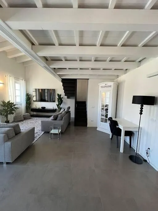 Appartement Luxury Seafront Penthouse à Porto Azzurro Italie