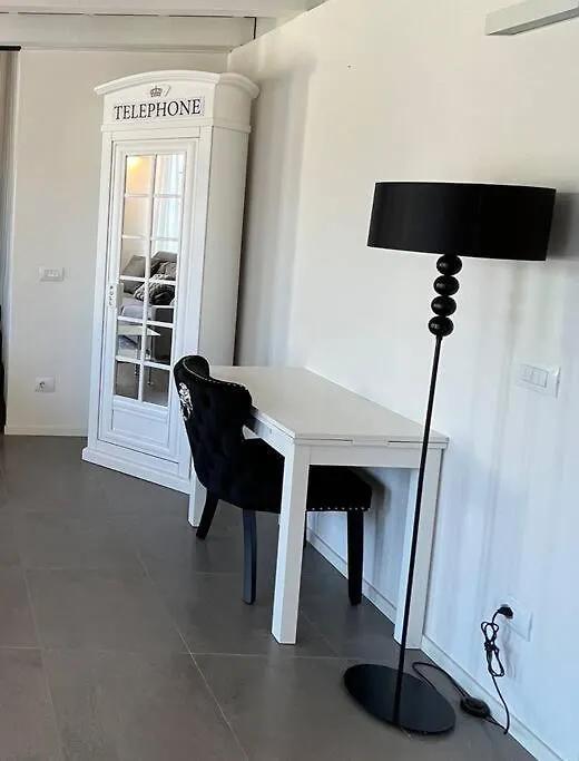 Appartement Luxury Seafront Penthouse à Porto Azzurro Italie