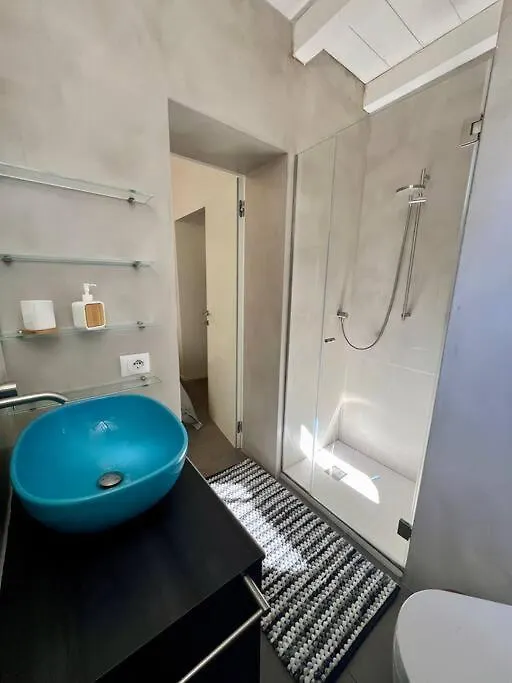 阿祖罗港Luxury Seafront Penthouse公寓 0*, 阿祖罗港